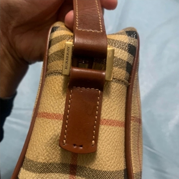 💢💢💢💢SOLD💢💢💢💢               Euc Burberry signature nova - Picture 5 of 9